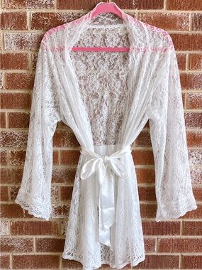 Music Legs White Sheer Lace Robe Satin Tie Front Bridal Coquette Size Queen/Plus